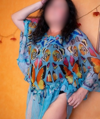 Молодая, игривая кошечка с аппетитной фигурой и нежной кожей приглашает в гости щедрого джентльмена для полного расслабления. Гарантирую приятное времяпрепровождение и незабываемые впечатления. 11550, 45 лет